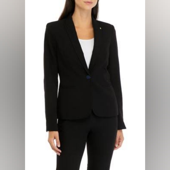 Tommy Hilfiger Jackets & Blazers - Tommy Hilfiger Black blazer